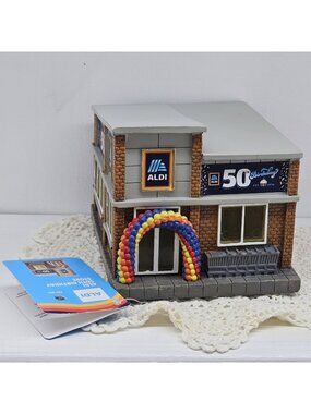 New ALDI 50th Birthday Lighted Store Building Limited Edition / Tag Ho Scale
